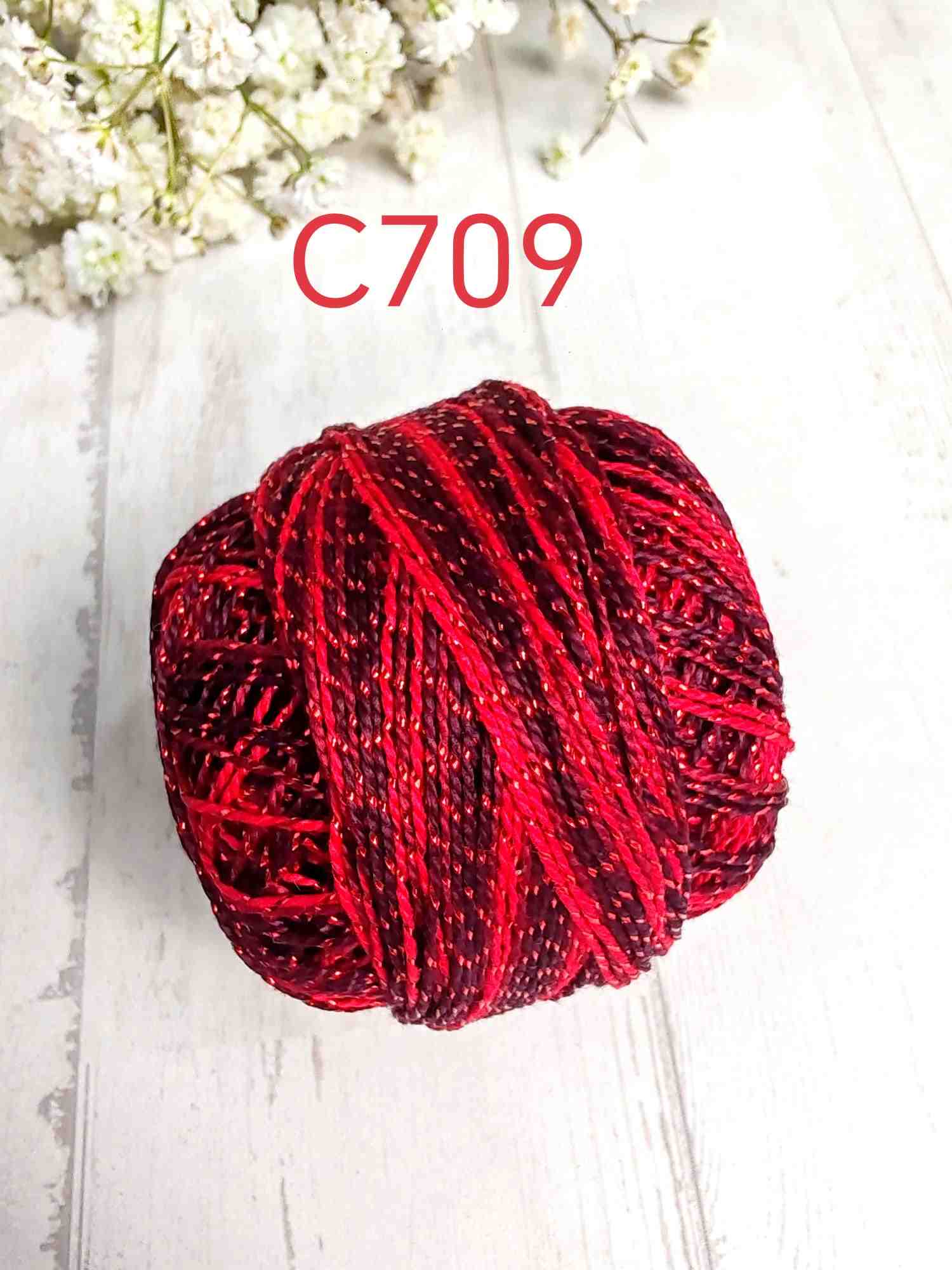 Hilo Valdani de algodón brilli brilli con un toque metalizado- brillantes - sparkle pearl cotton - Imagen 4